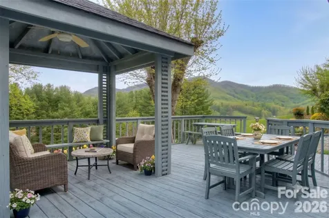 220 Grand View Lane Burnsville NC 28714