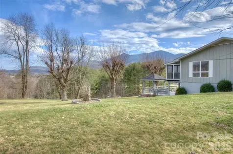 220 Grand View Lane Burnsville NC 28714