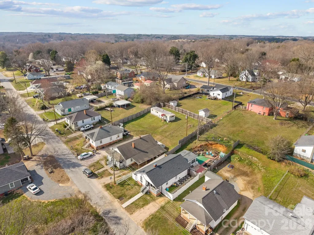 714 Pine Street Kannapolis NC 28081
