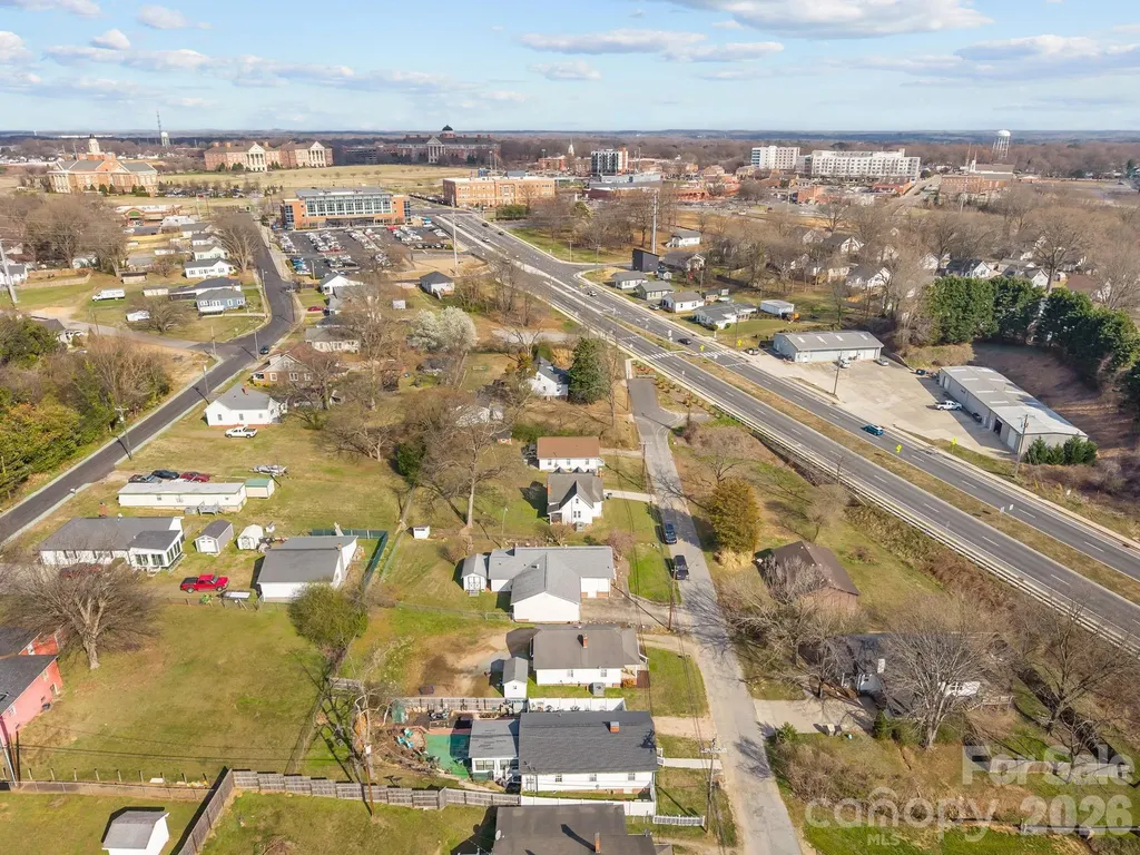 714 Pine Street Kannapolis NC 28081