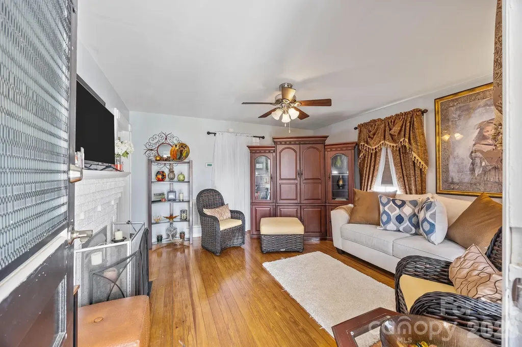 714 Pine Street Kannapolis NC 28081