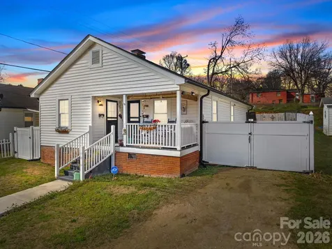 714 Pine Street Kannapolis NC 28081