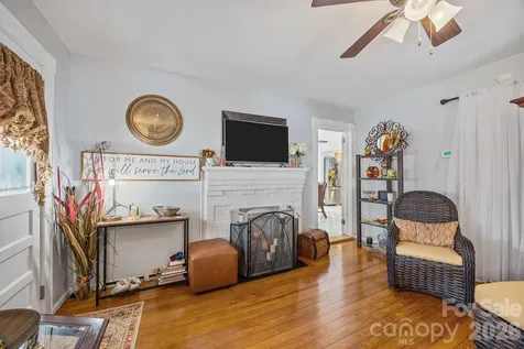 714 Pine Street Kannapolis NC 28081