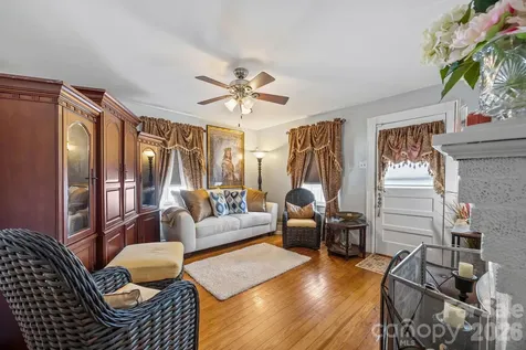 714 Pine Street Kannapolis NC 28081
