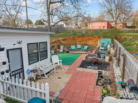 714 Pine Street Kannapolis NC 28081