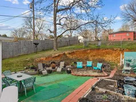 714 Pine Street Kannapolis NC 28081