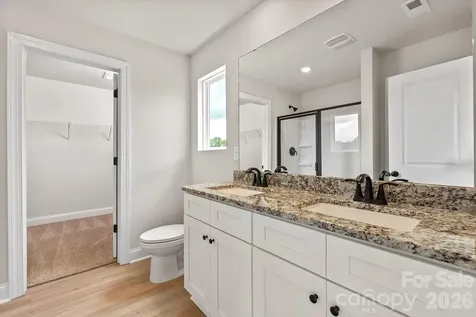 6717 Fairford Drive Charlotte NC 28215