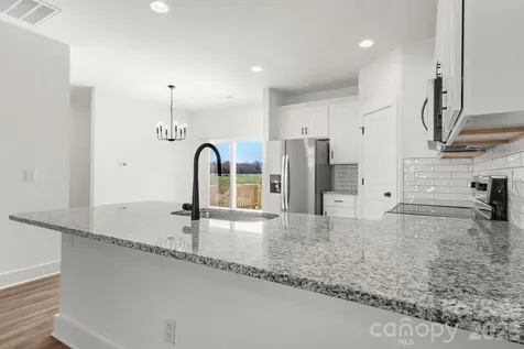 109 Indian Wells Court Harmony NC 28634