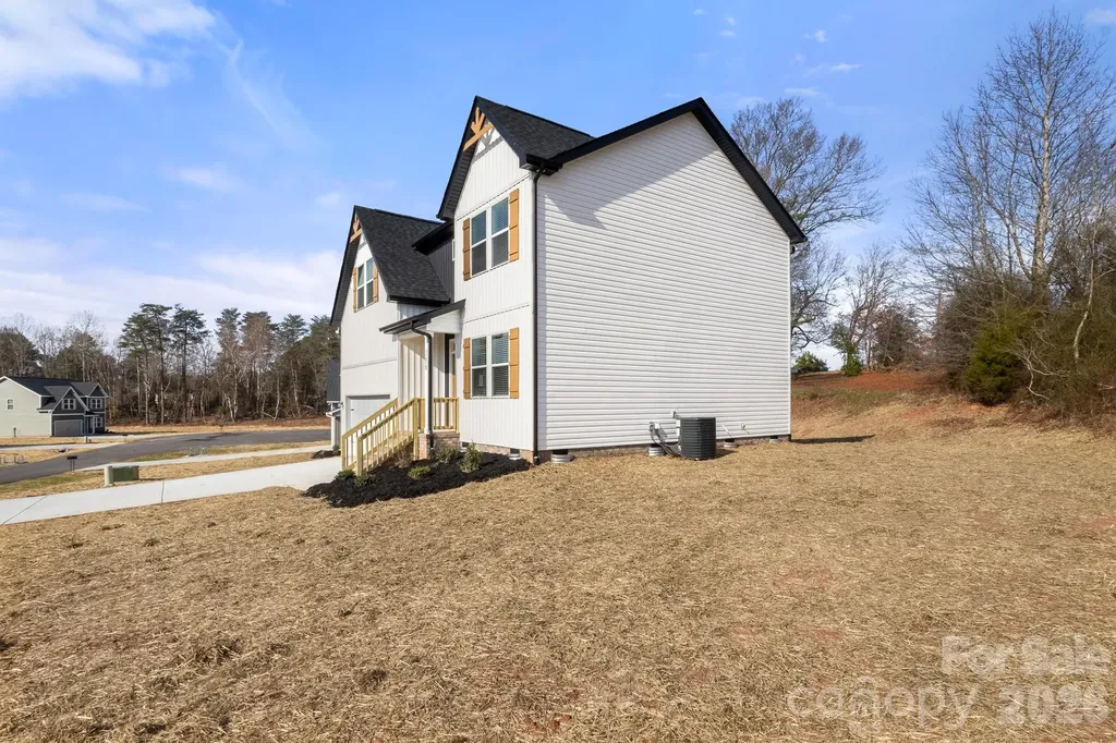 106 Indian Wells Court Harmony NC 28634