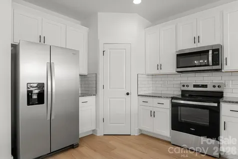 106 Indian Wells Court Harmony NC 28634