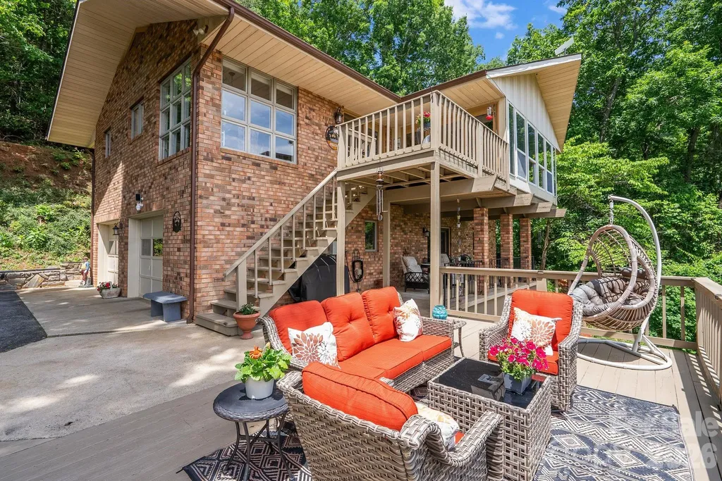 60 Little Creek Drive Canton NC 28716
