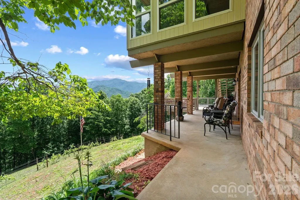 60 Little Creek Drive Canton NC 28716
