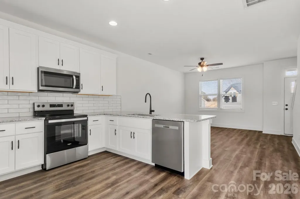 105 Indian Wells Court Harmony NC 28634