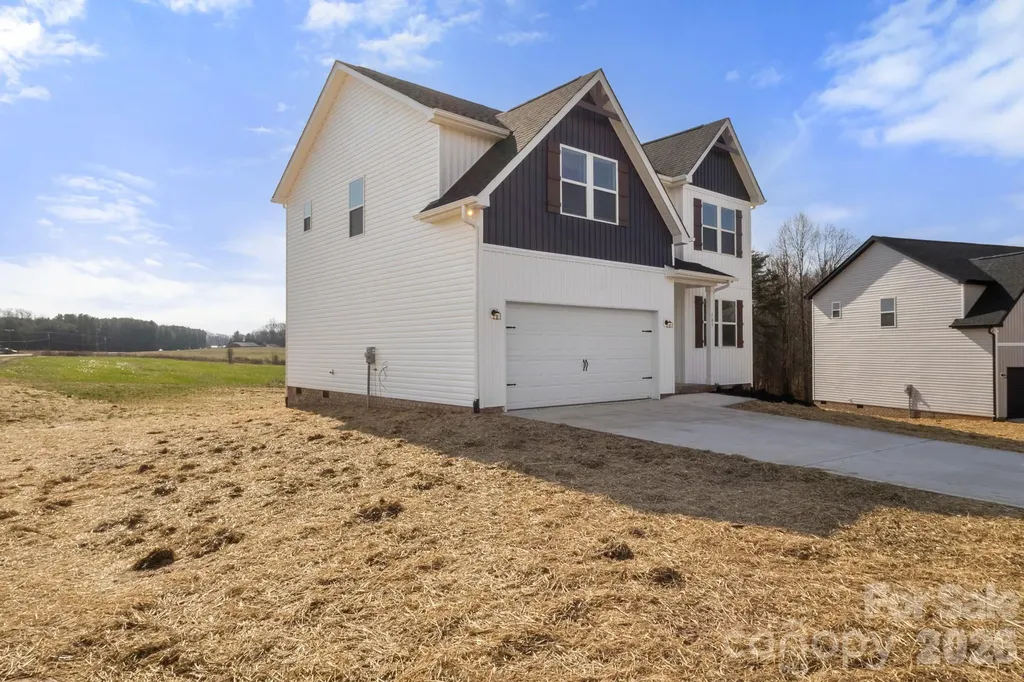 105 Indian Wells Court Harmony NC 28634