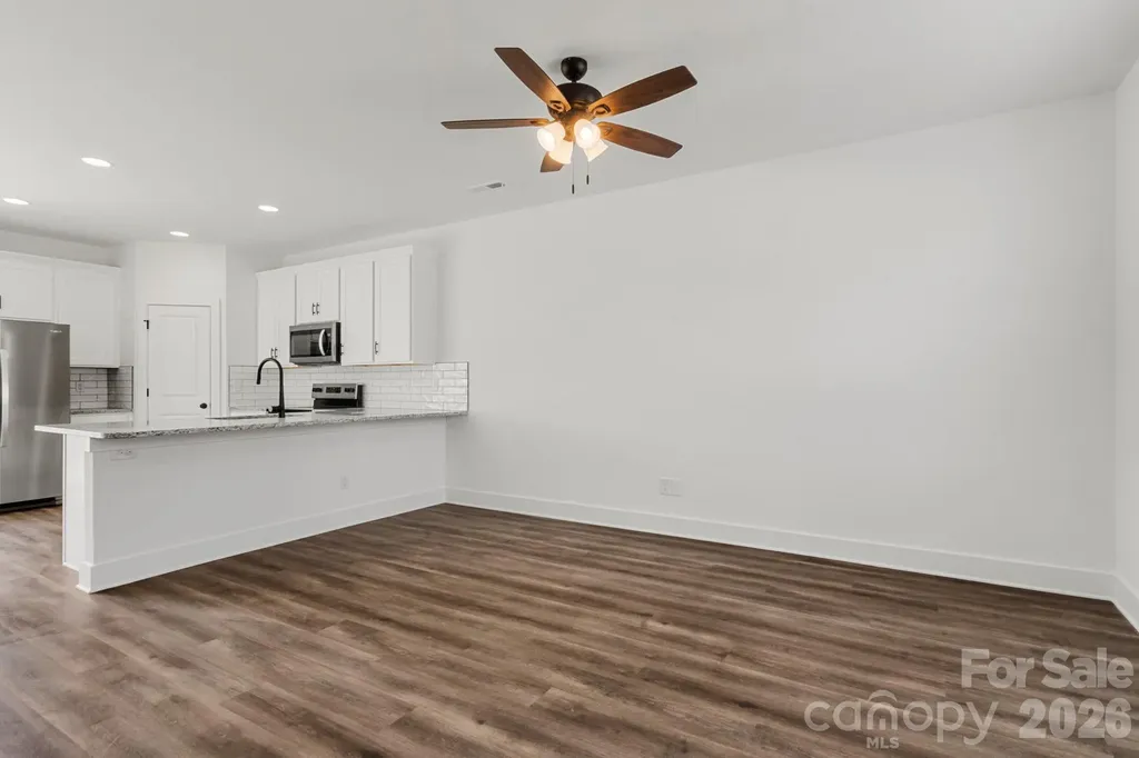 105 Indian Wells Court Harmony NC 28634