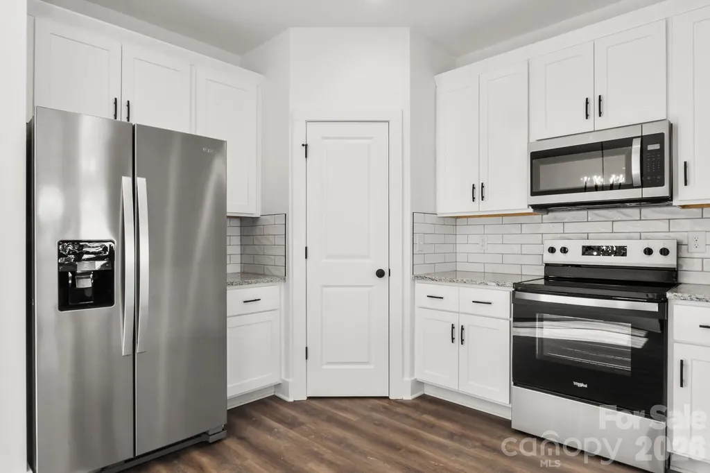 105 Indian Wells Court Harmony NC 28634