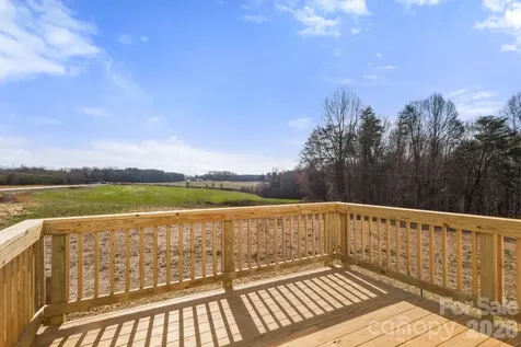 105 Indian Wells Court Harmony NC 28634