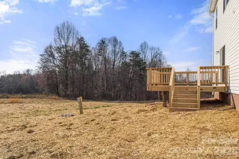 105 Indian Wells Court Harmony NC 28634
