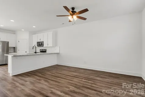 105 Indian Wells Court Harmony NC 28634
