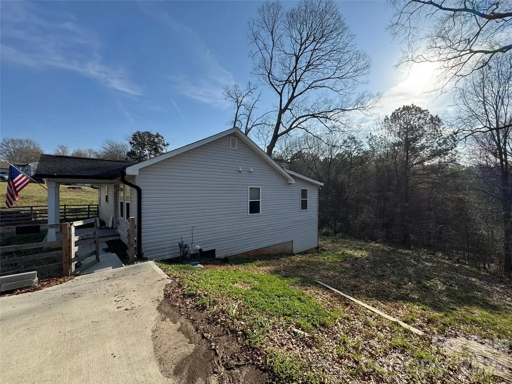 396 Cameron Avenue NE Concord NC 28025