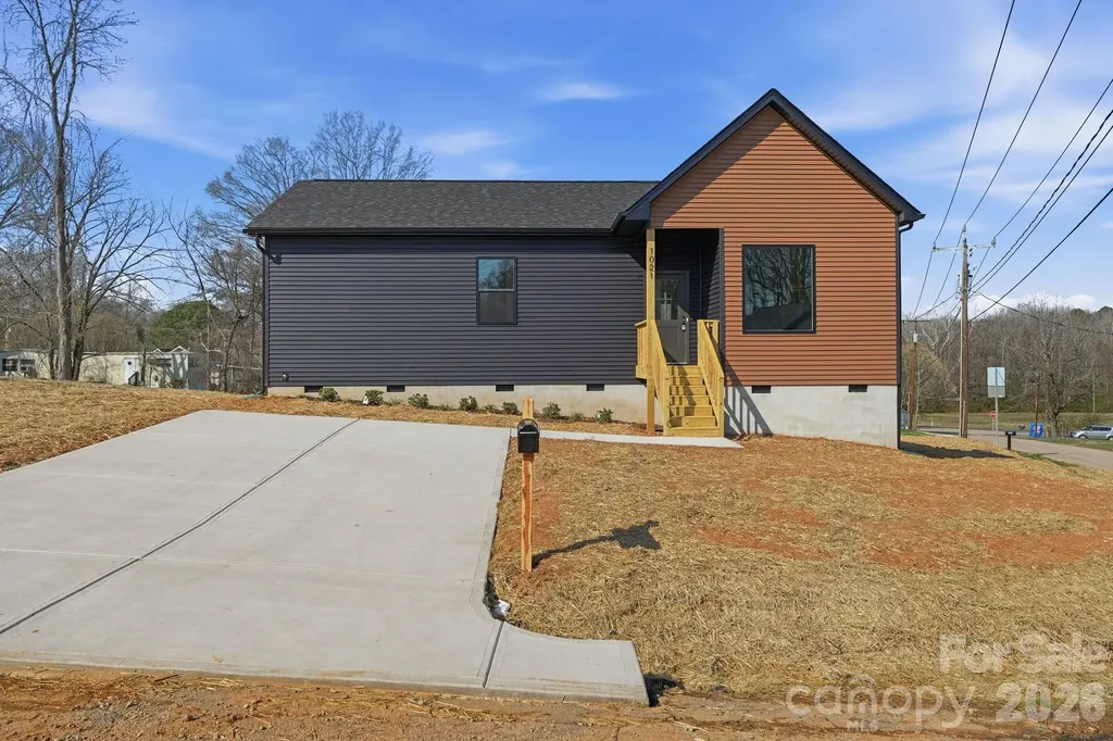 1021 Elm Street Kannapolis NC 28081
