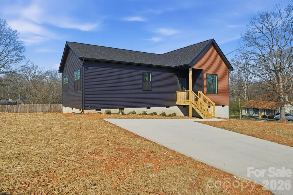 1021 Elm Street Kannapolis NC 28081