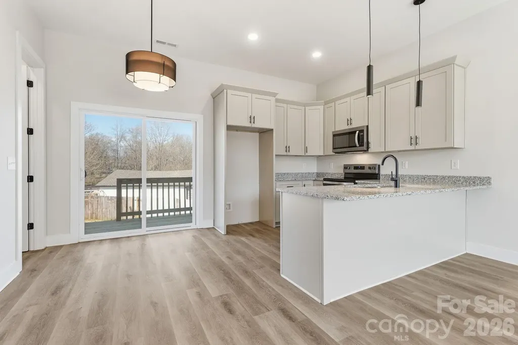 1021 Elm Street Kannapolis NC 28081