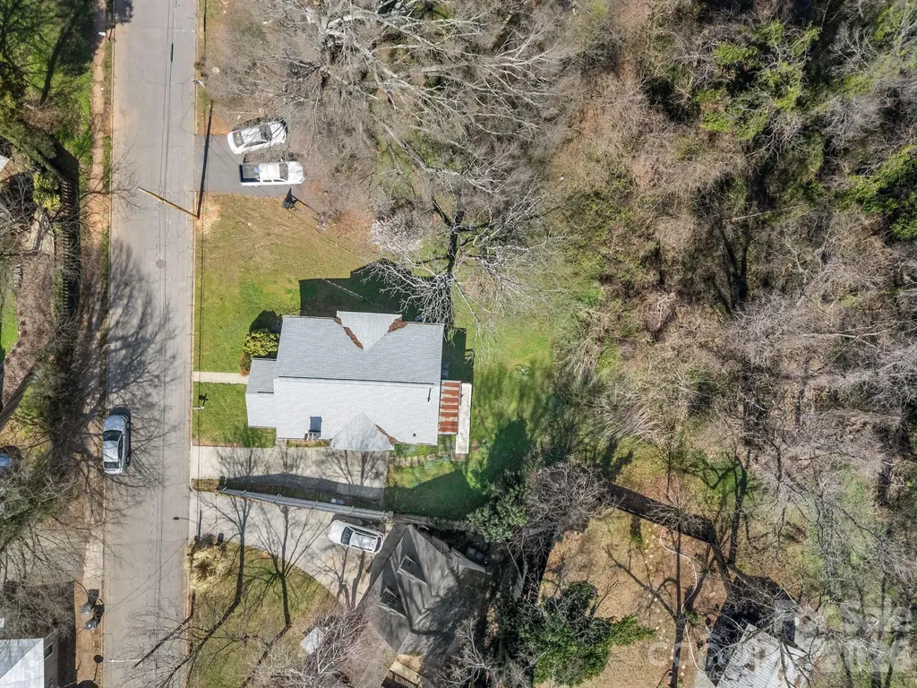 127 S Patterson Street Statesville NC 28677