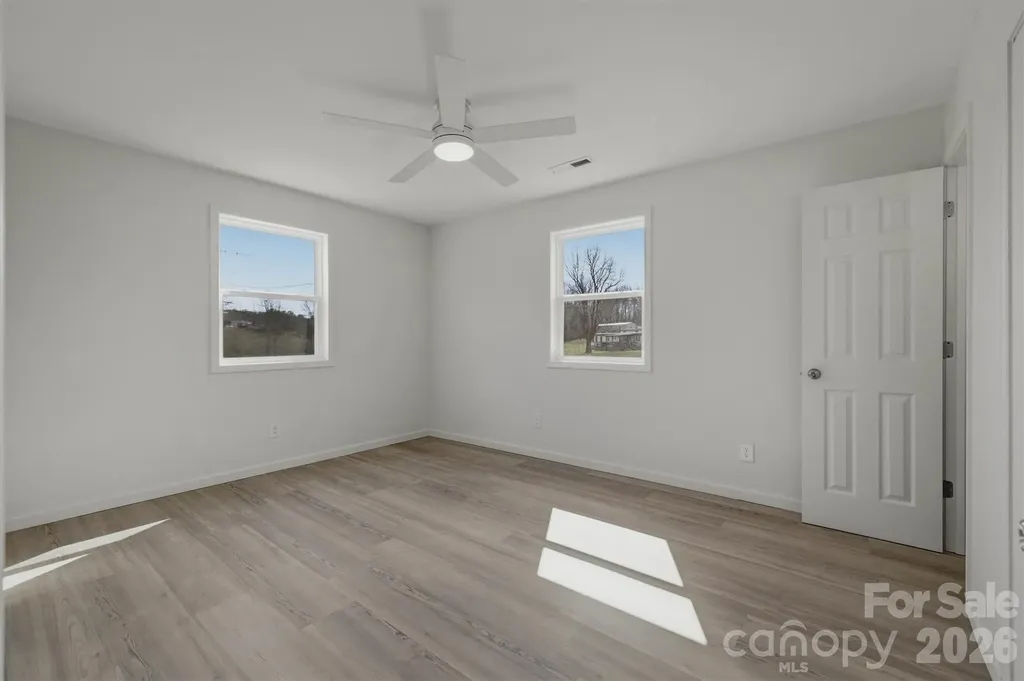 2621 Fairwood Drive SE Hudson NC 28638