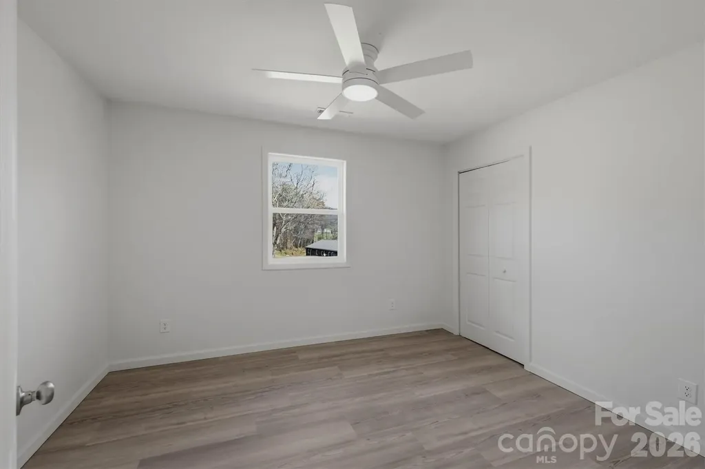 2621 Fairwood Drive SE Hudson NC 28638