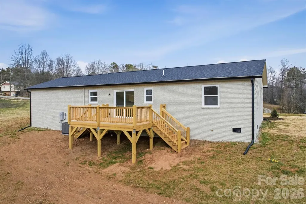 2621 Fairwood Drive SE Hudson NC 28638