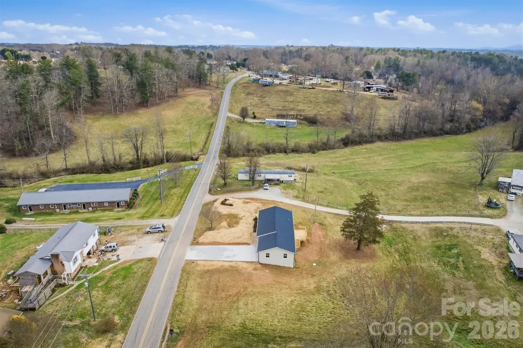 2621 Fairwood Drive SE Hudson NC 28638