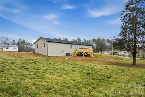 2621 Fairwood Drive SE Hudson NC 28638