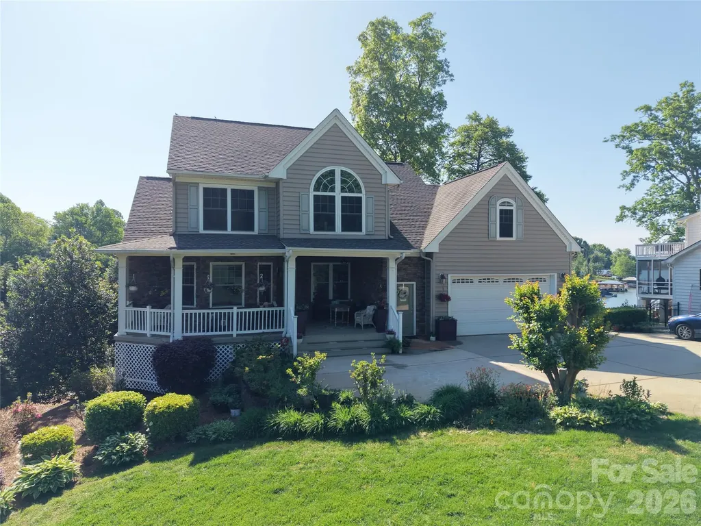 186 Hazelton Loop Mooresville NC 28117