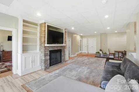 186 Hazelton Loop Mooresville NC 28117