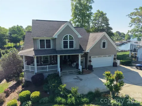 186 Hazelton Loop Mooresville NC 28117