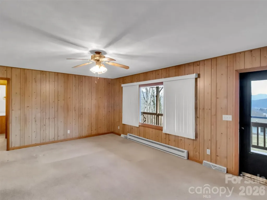 122 Vinewood Drive Waynesville NC 28786