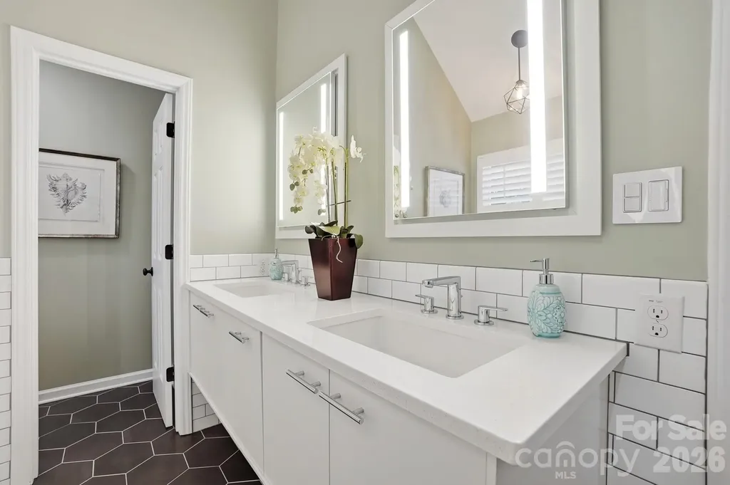 4218 Patriots Way Gastonia NC 28056