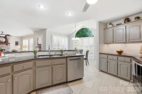 4218 Patriots Way Gastonia NC 28056
