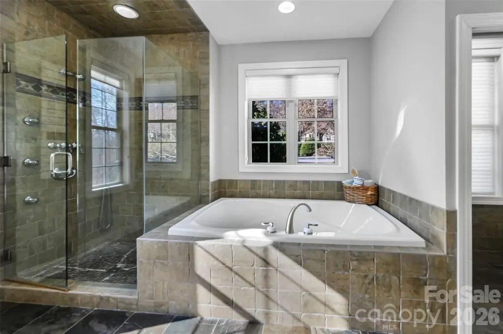 43 S Kuykendall Court Hendersonville NC 28739
