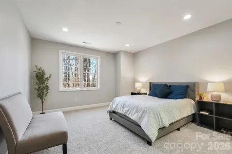 43 S Kuykendall Court Hendersonville NC 28739