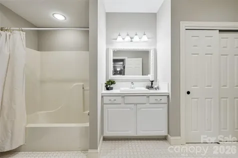 43 S Kuykendall Court Hendersonville NC 28739