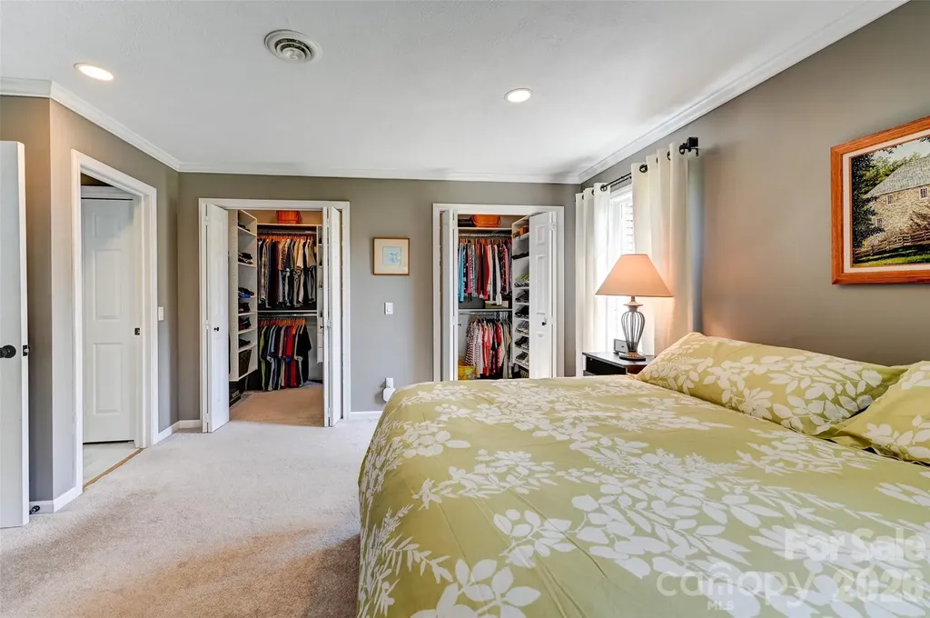 507 Fenwick Court Hendersonville NC 28739