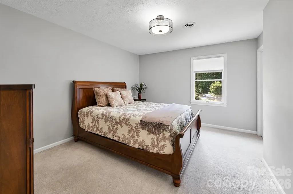 507 Fenwick Court Hendersonville NC 28739