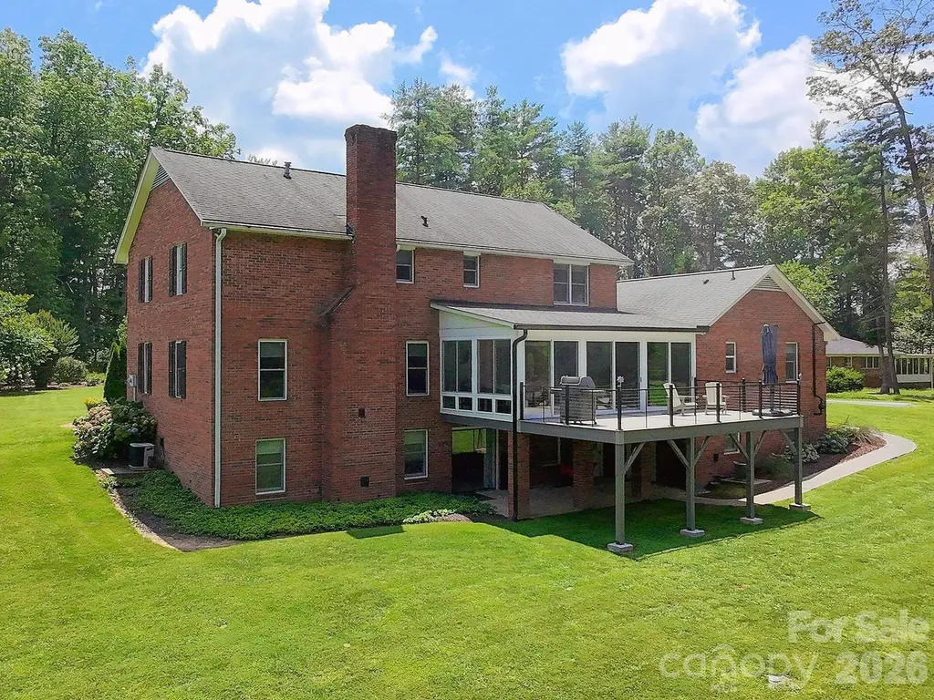 507 Fenwick Court Hendersonville NC 28739