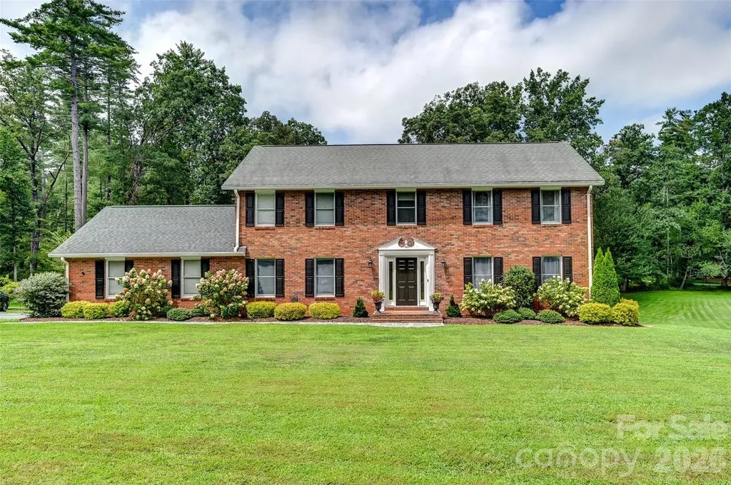 507 Fenwick Court Hendersonville NC 28739