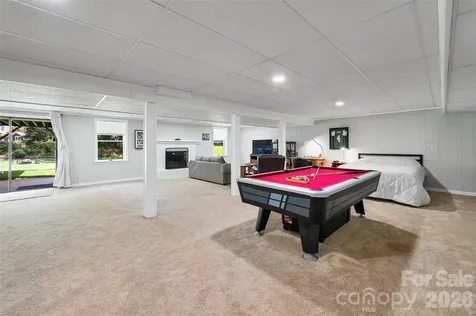 507 Fenwick Court Hendersonville NC 28739