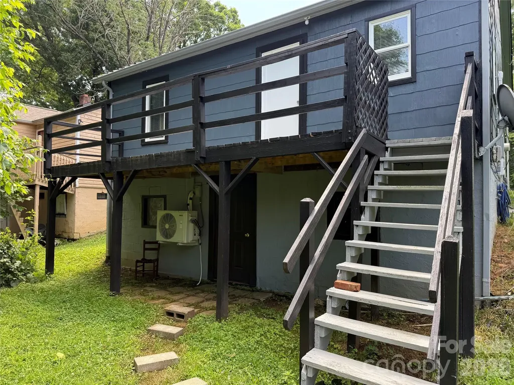 703 Stage Street NW Lenoir NC 28645