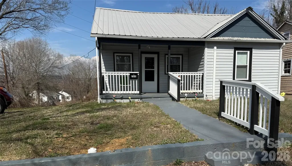 703 Stage Street NW Lenoir NC 28645