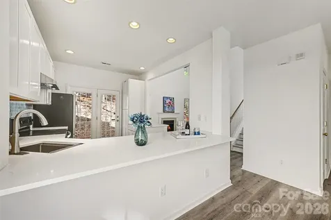 12010 Royal Castle Court Charlotte NC 28277